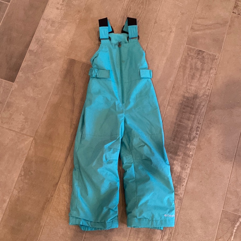 Kids 4T Columbia bib - good used condition